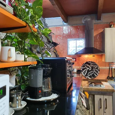 Kır Evi Eneida *
