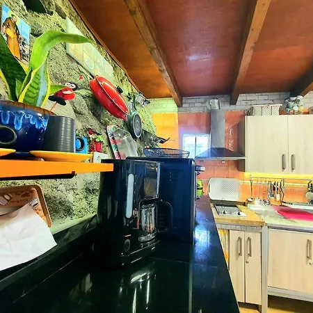 Eneida Kır Evi *