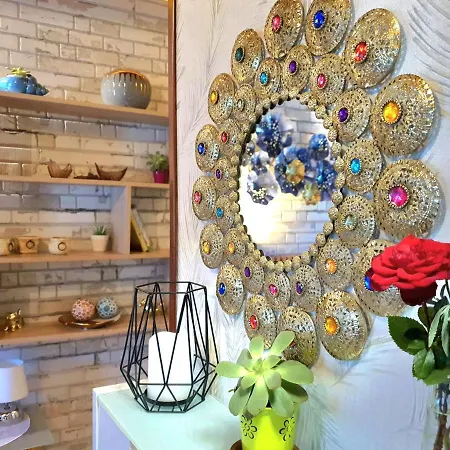 Kır Evi Eneida La Hidalga